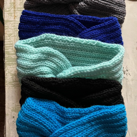 Boutique Winter knit ear warmers head bands with button various colors - Picture 10 of 15